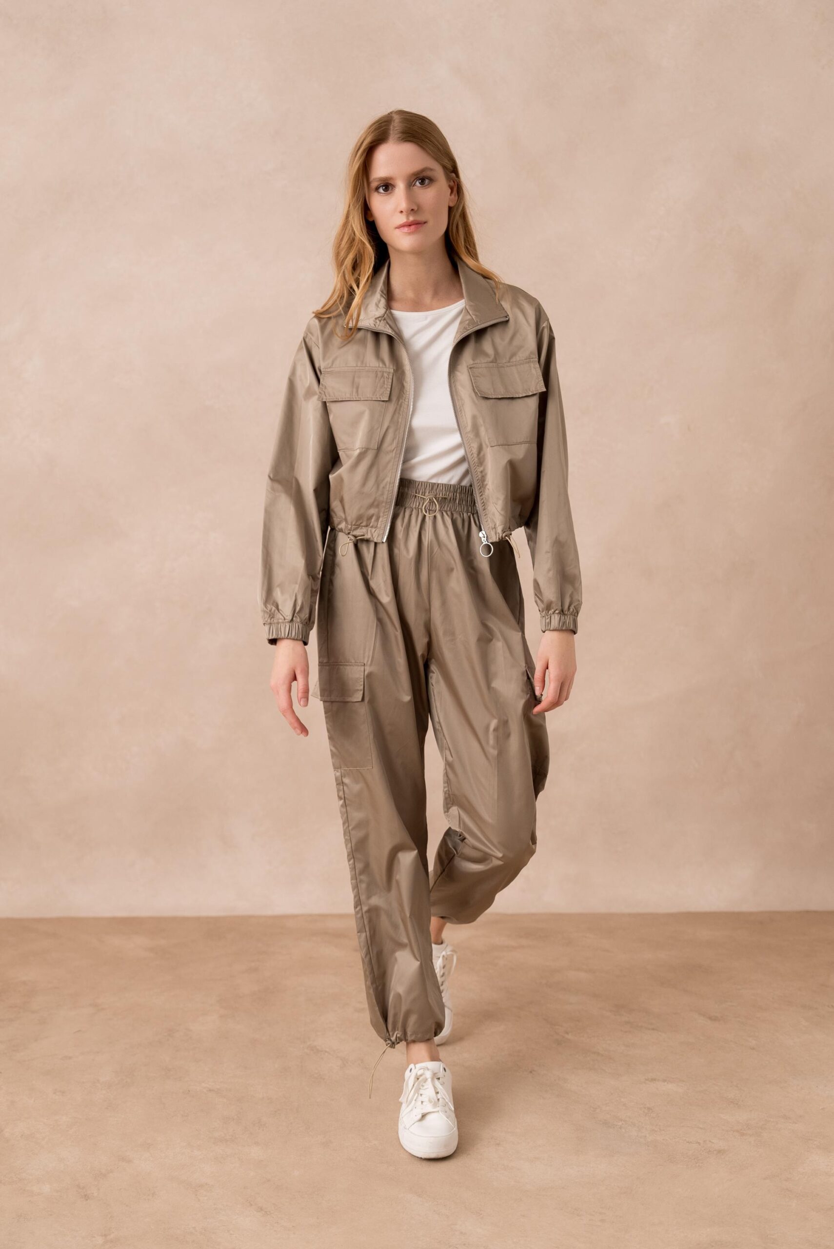 Golden Live Khaki σετ παντελόνι & τζάκετ - Image 3