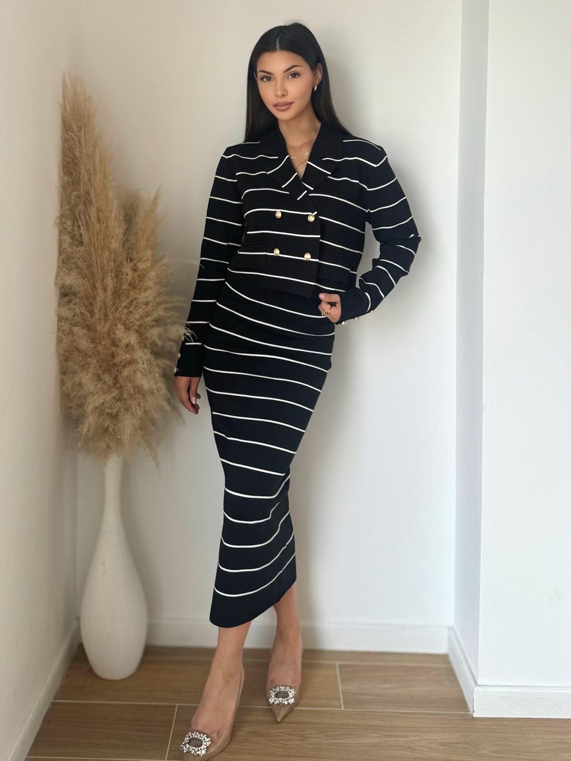 Koolook Ασπρόμαυρο ριγέ σετ φούστα & σακάκι