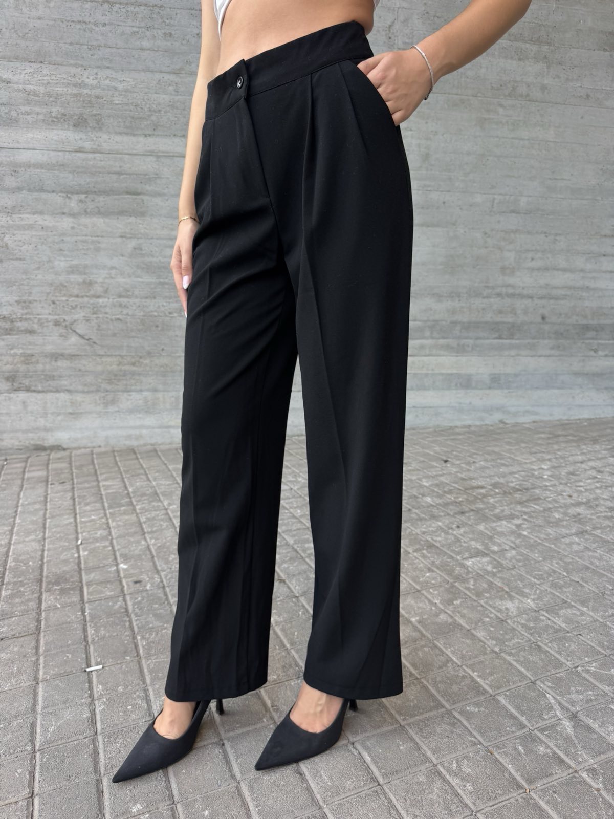 Μαύρο wide leg παντελόνι με πιέτες